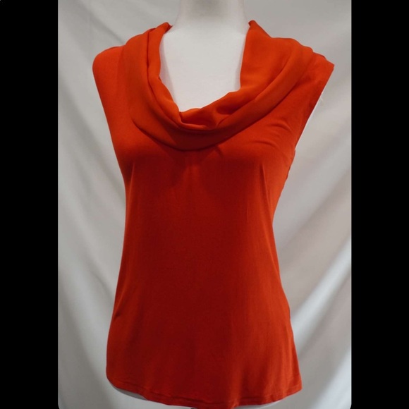 sleeveless T-shirt - Picture 16 of 16